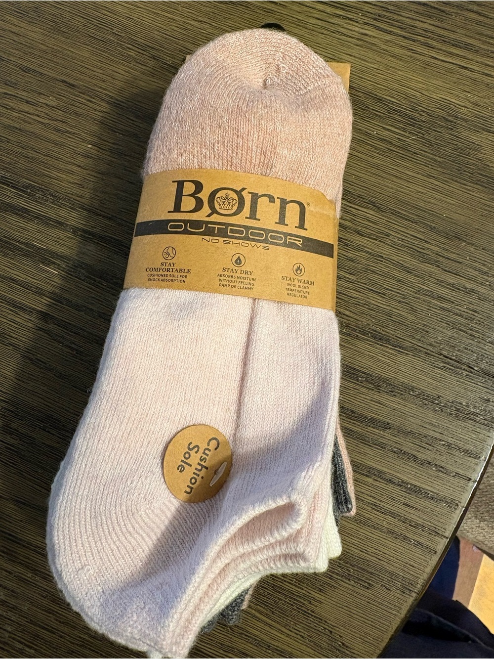 Born Outdoor No-Show Socks in Light Pink and grey wool, set of 4 - Picture 2 of 5
